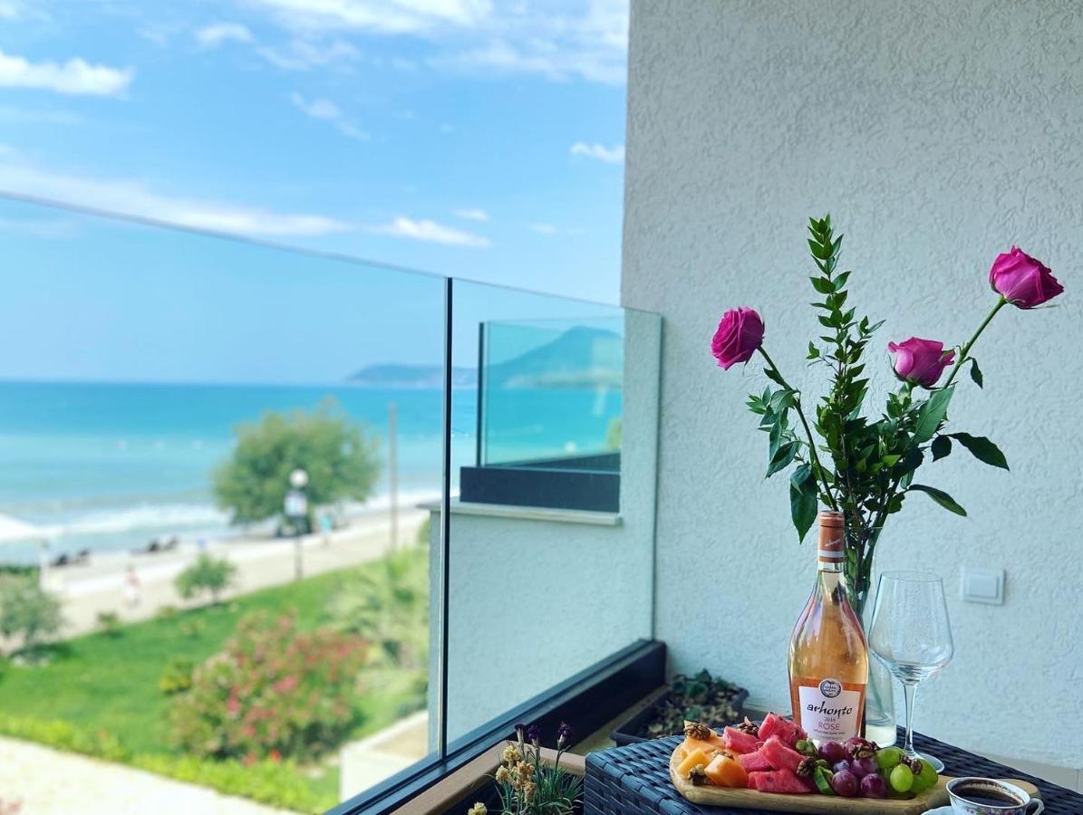Apartments Kuce Lekovica Beach & Snack Bar- Bistro Luaran gambar