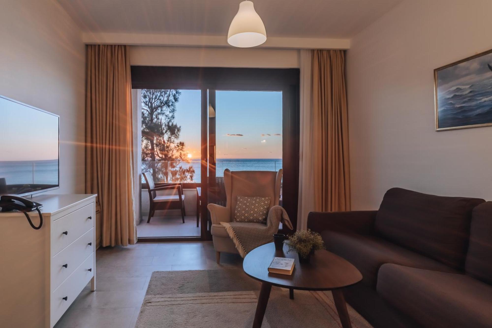 Apartments Kuce Lekovica Beach & Snack Bar- Bistro Bilik gambar