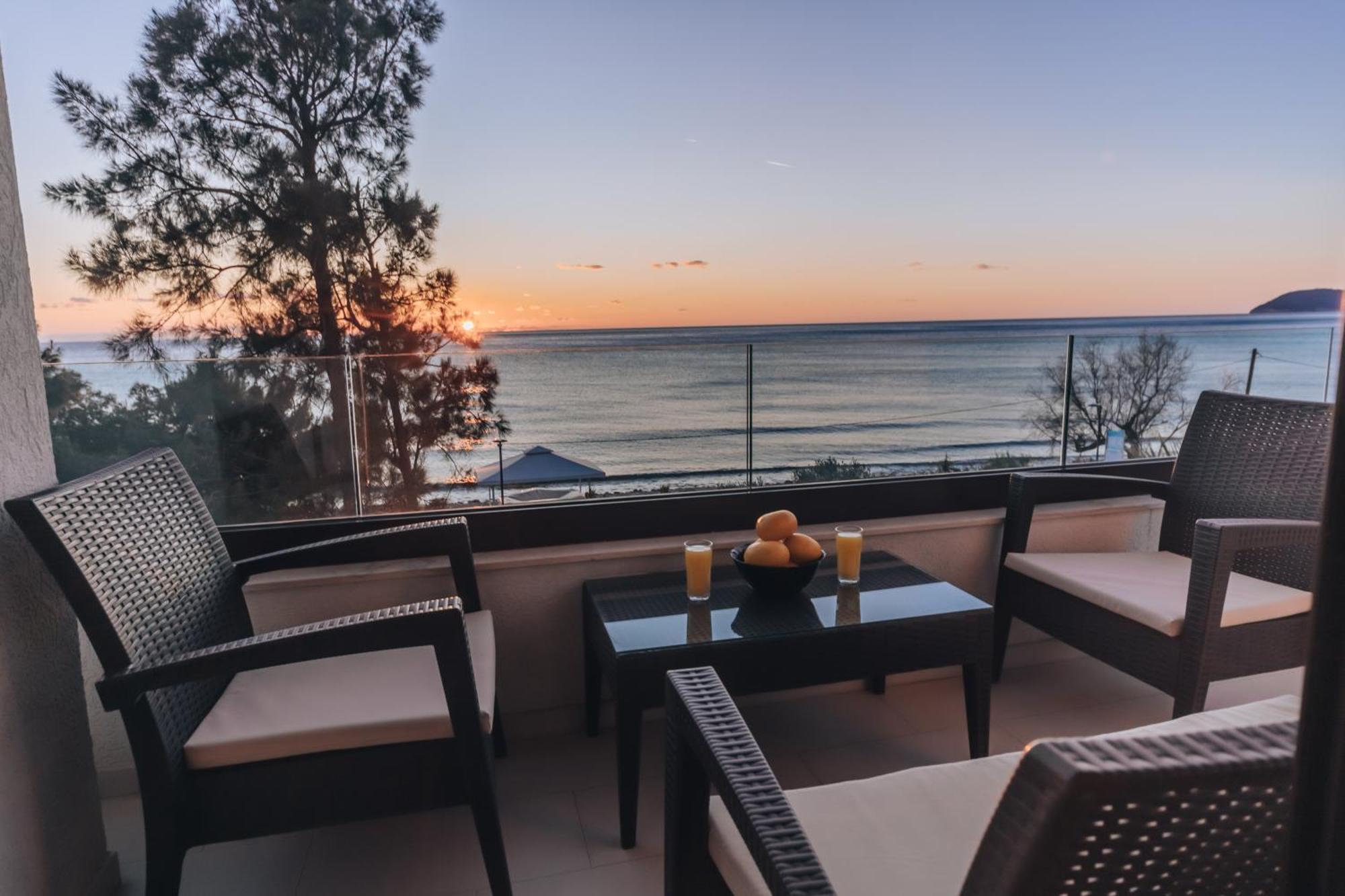 Apartments Kuce Lekovica Beach & Snack Bar- Bistro Bilik gambar