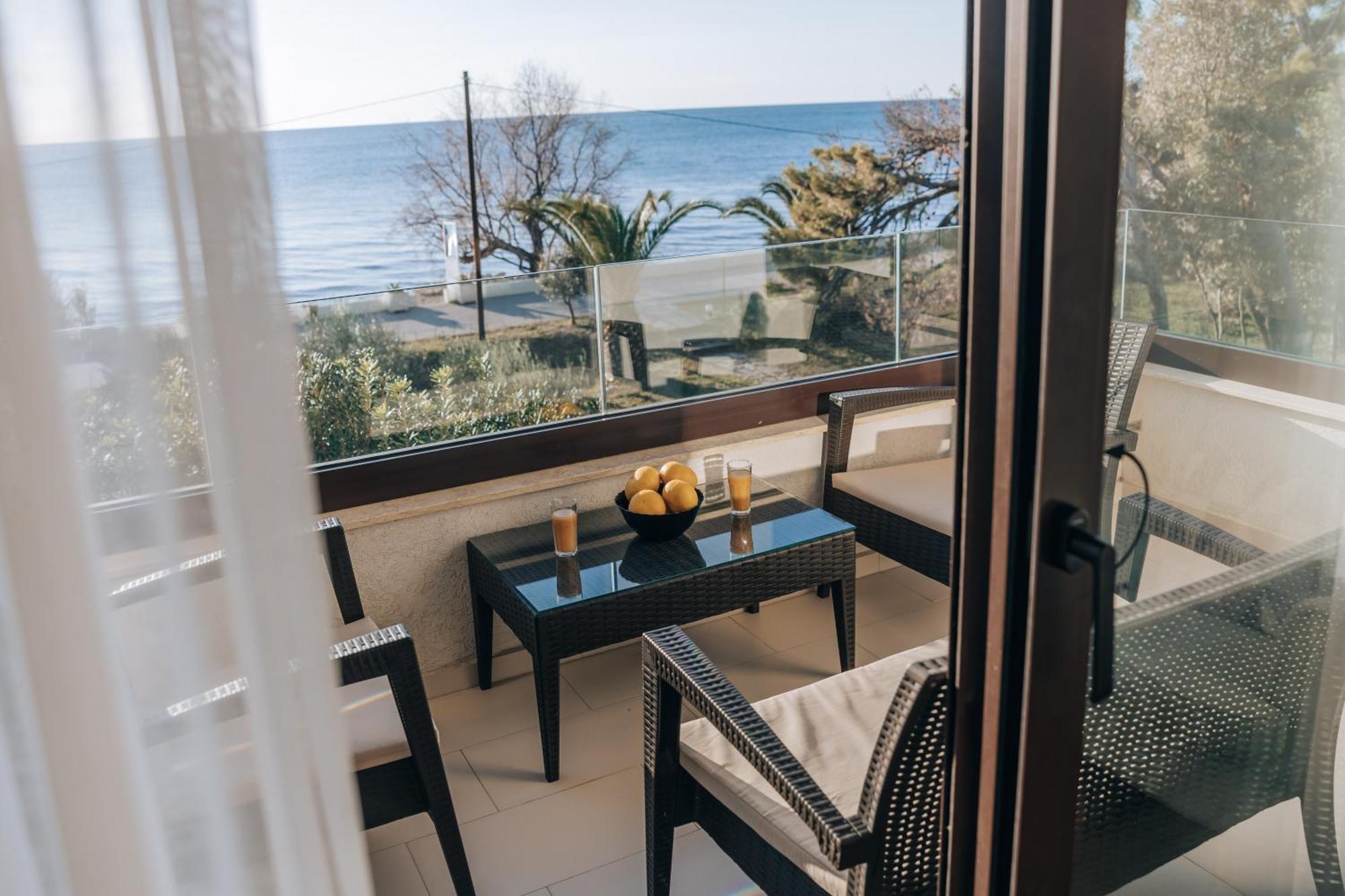Apartments Kuce Lekovica Beach & Snack Bar- Bistro Luaran gambar