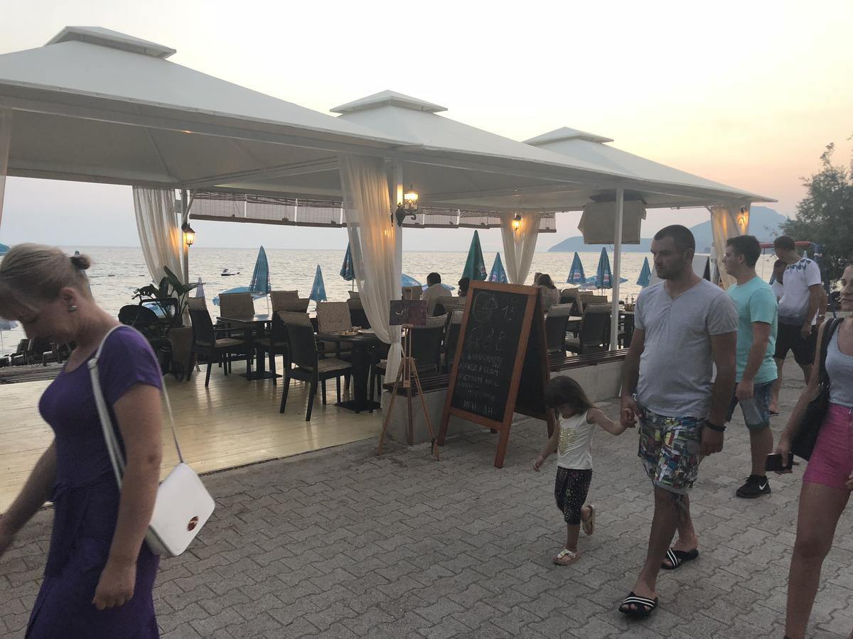 Apartments Kuce Lekovica Beach & Snack Bar- Bistro Luaran gambar