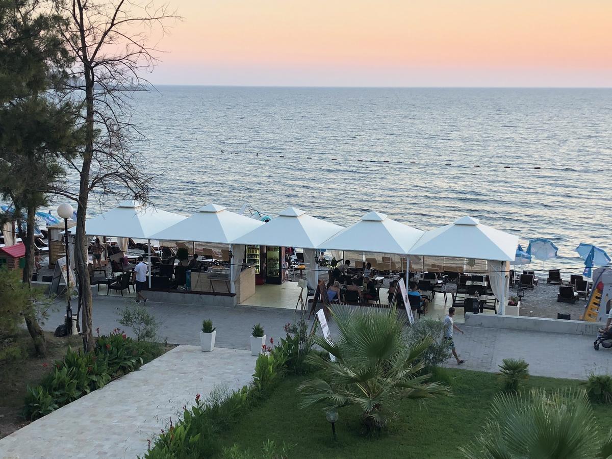 Apartments Kuce Lekovica Beach & Snack Bar- Bistro Luaran gambar