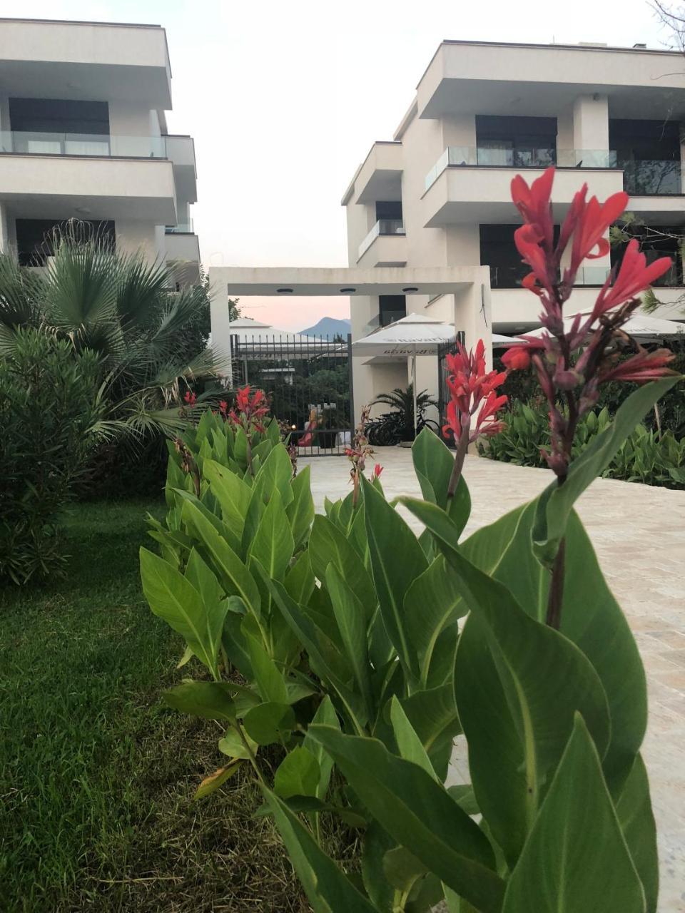 Apartments Kuce Lekovica Beach & Snack Bar- Bistro Luaran gambar