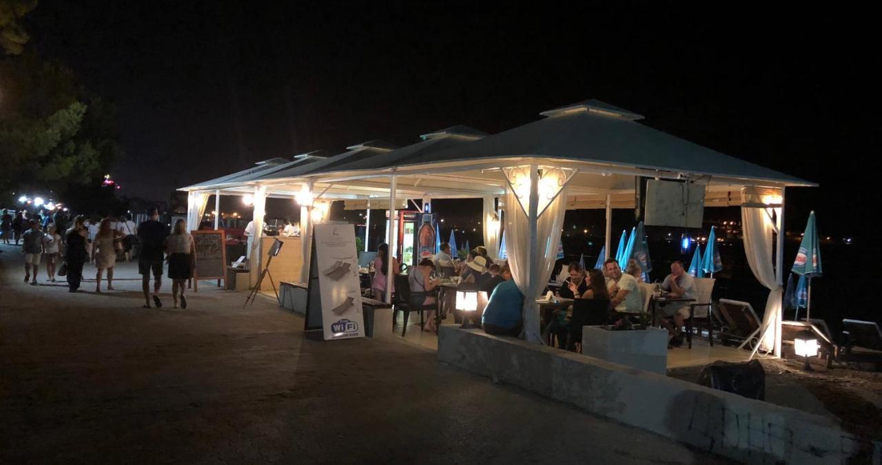 Apartments Kuce Lekovica Beach & Snack Bar- Bistro Luaran gambar