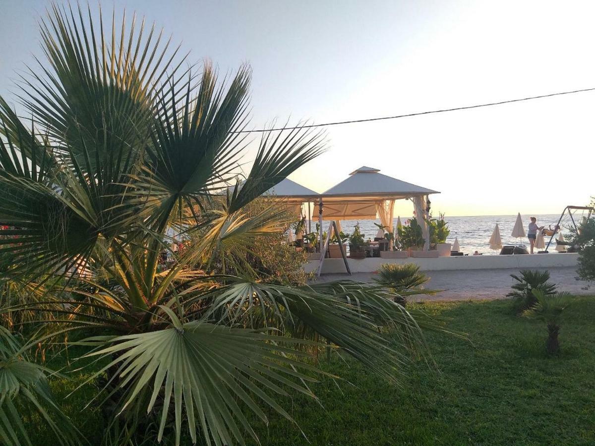 Apartments Kuce Lekovica Beach & Snack Bar- Bistro Luaran gambar