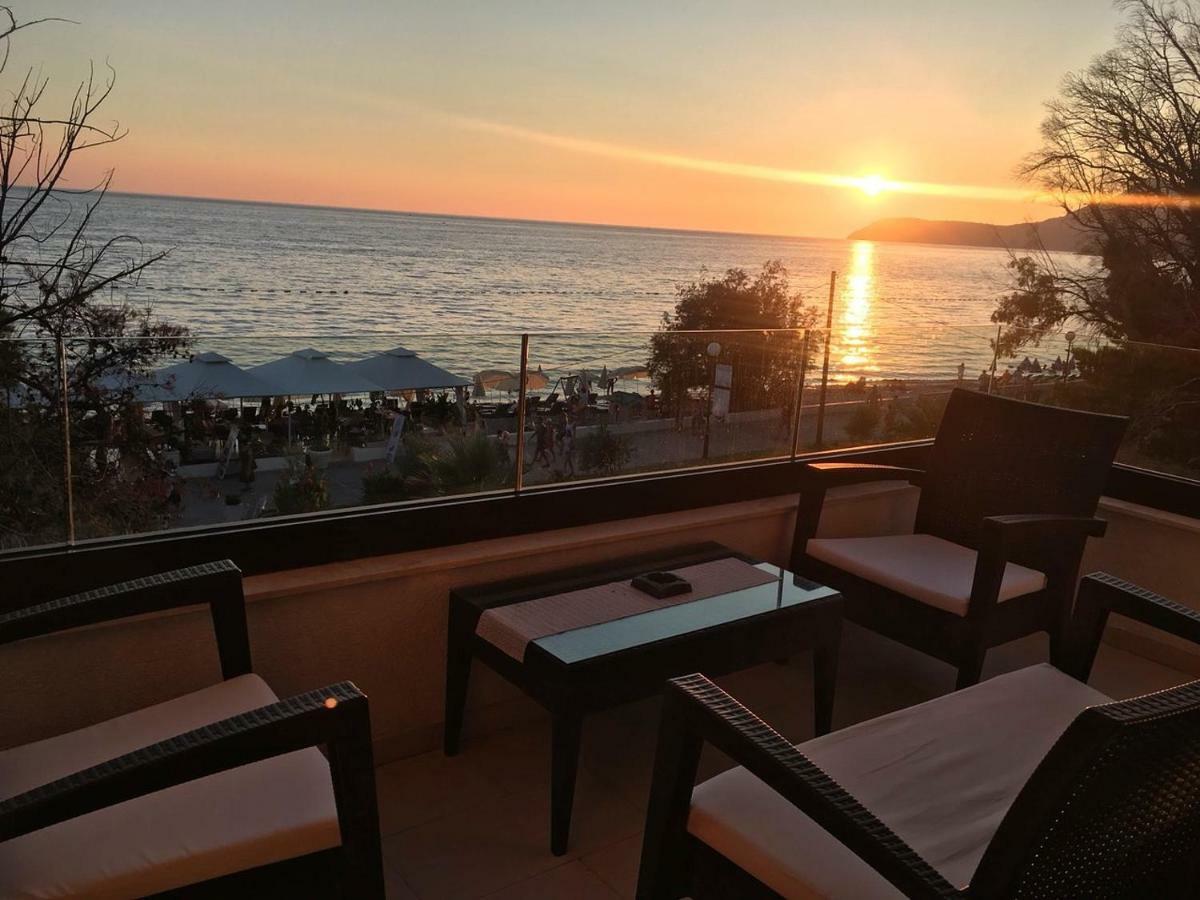 Apartments Kuce Lekovica Beach & Snack Bar- Bistro Luaran gambar
