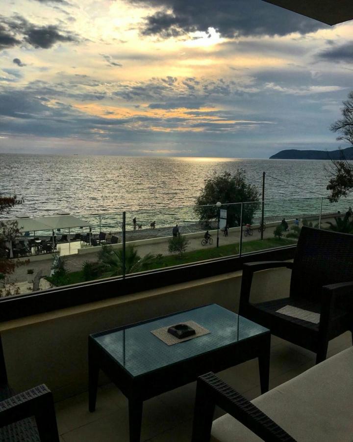 Apartments Kuce Lekovica Beach & Snack Bar- Bistro Luaran gambar